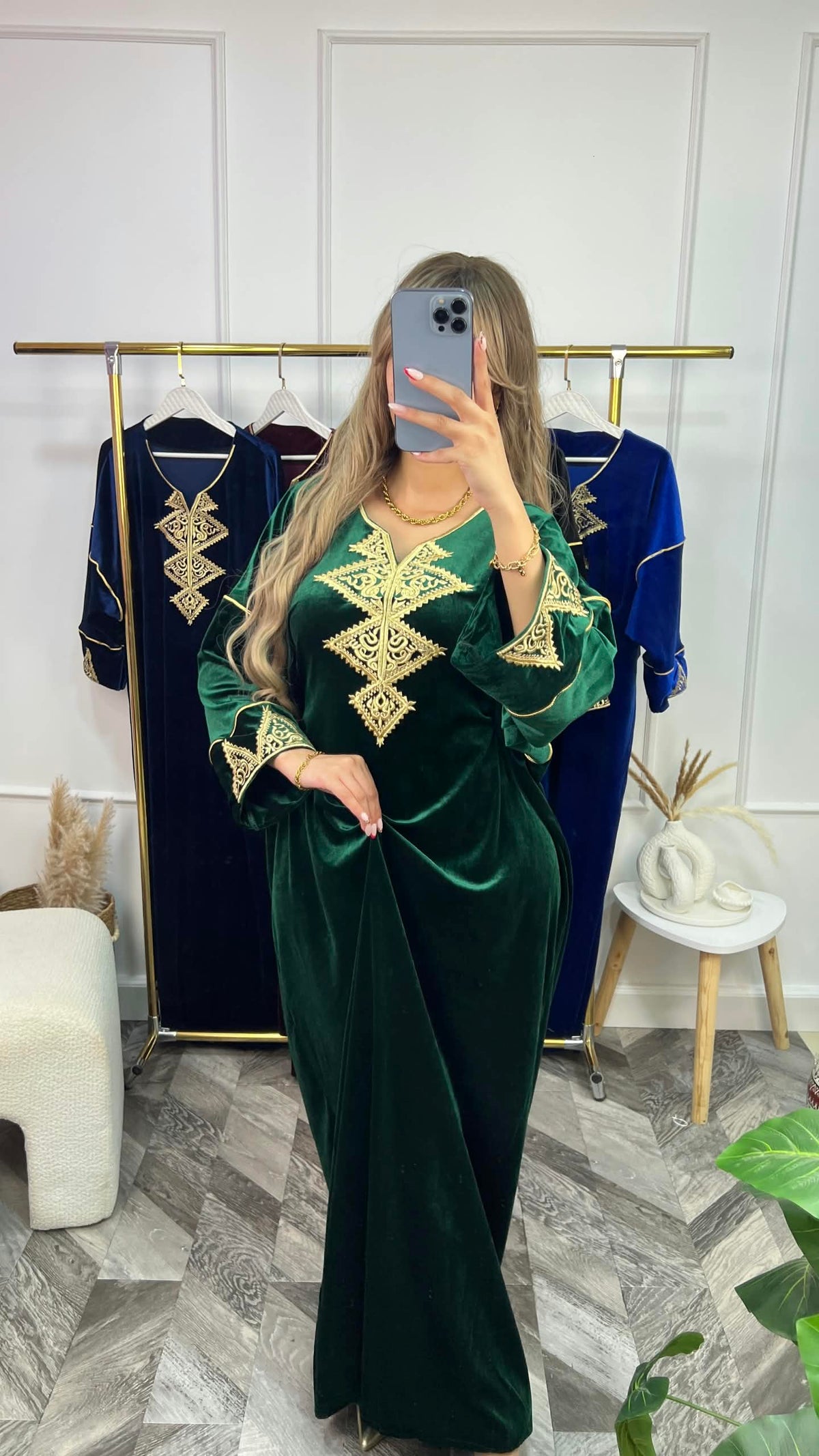 ROBE AHRAM