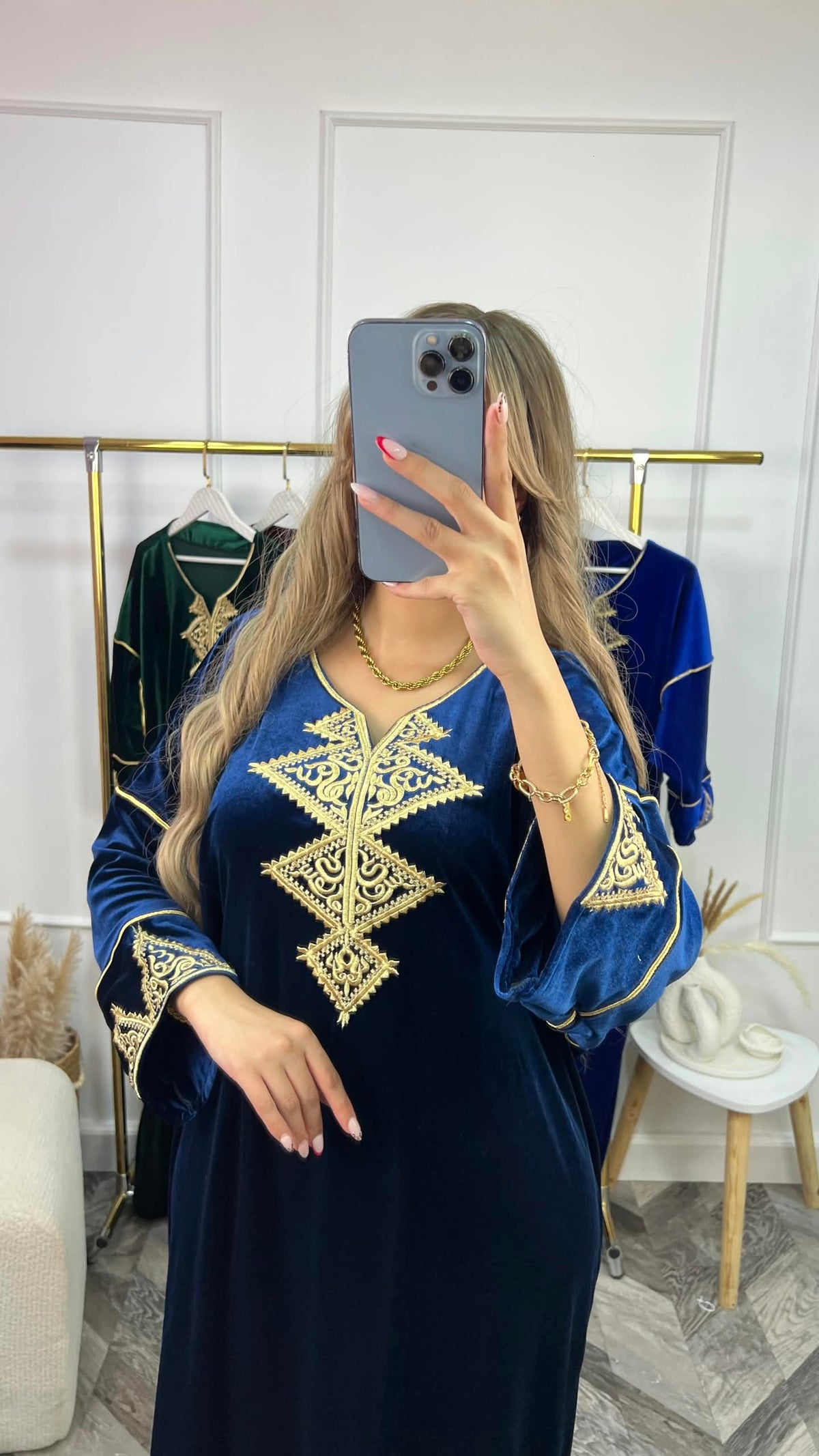 ROBE AHRAM